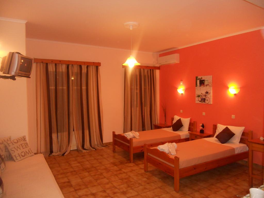 Elli Marina Studios And Apartments 贝尼蔡斯 客房 照片